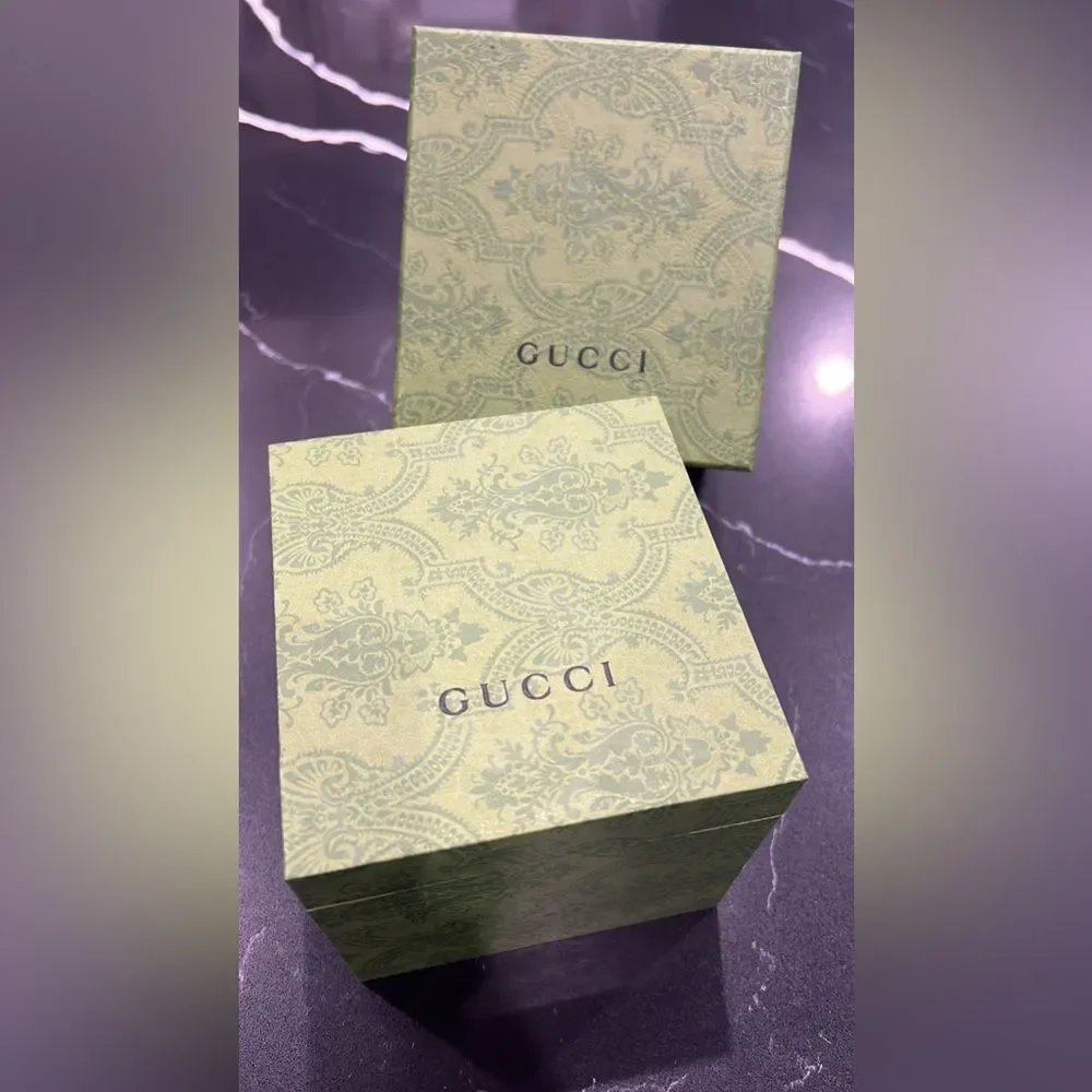 NIB Green & Red G-Coupe Gucci Watch - Picture 7 of 8
